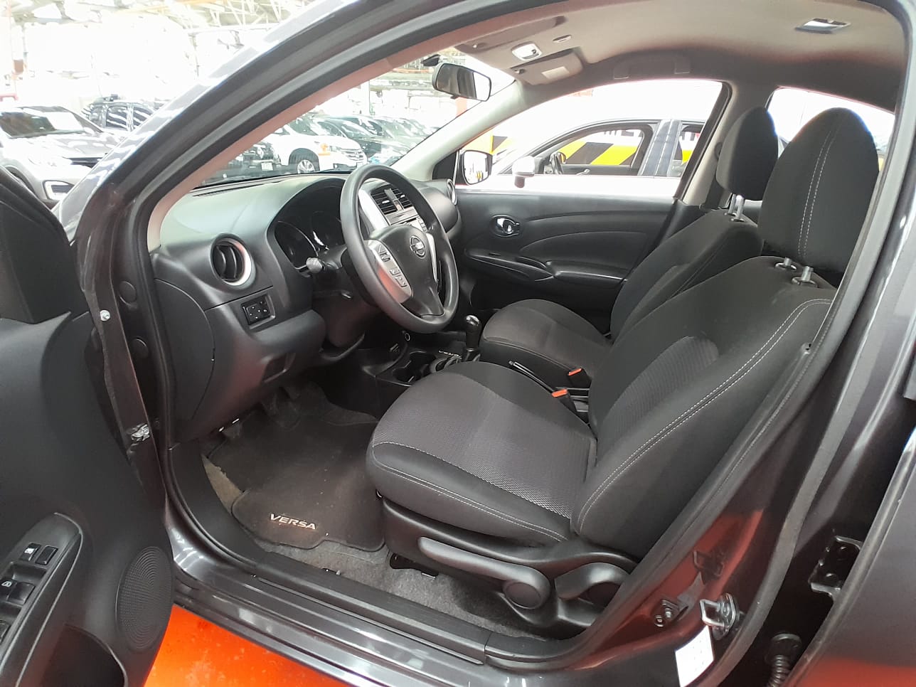 Nissan Versa Advance 2019 Mt